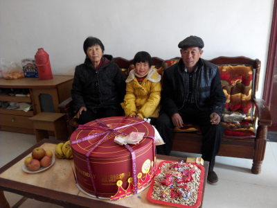 宏胜国际|Home为员工父母过生日发感恩金