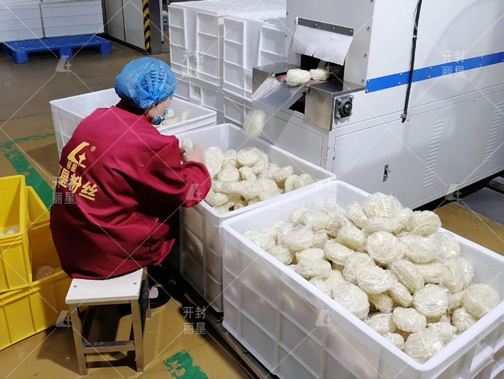 宏胜国际|Home机械为宽大“三粉”行业投资者提供多元化方便粉丝机设备