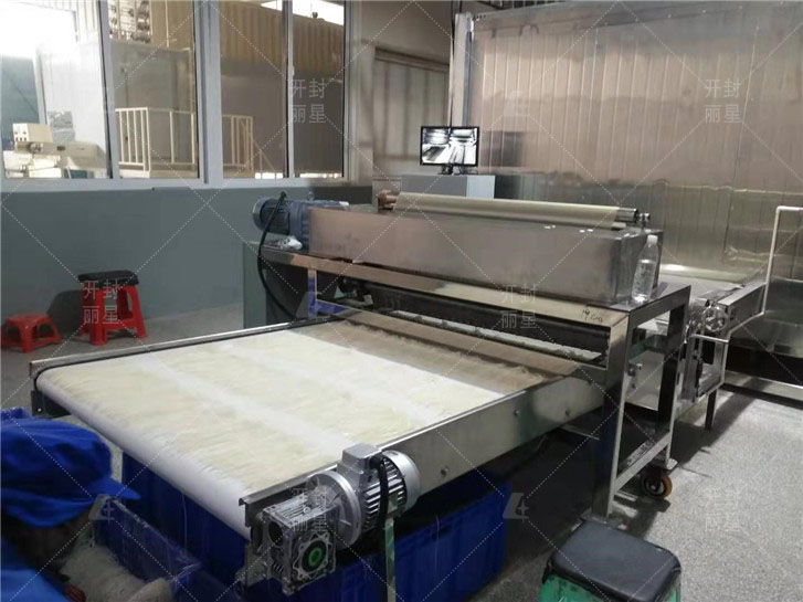 红薯粉条机加工设备几多钱受到技术水平的影响