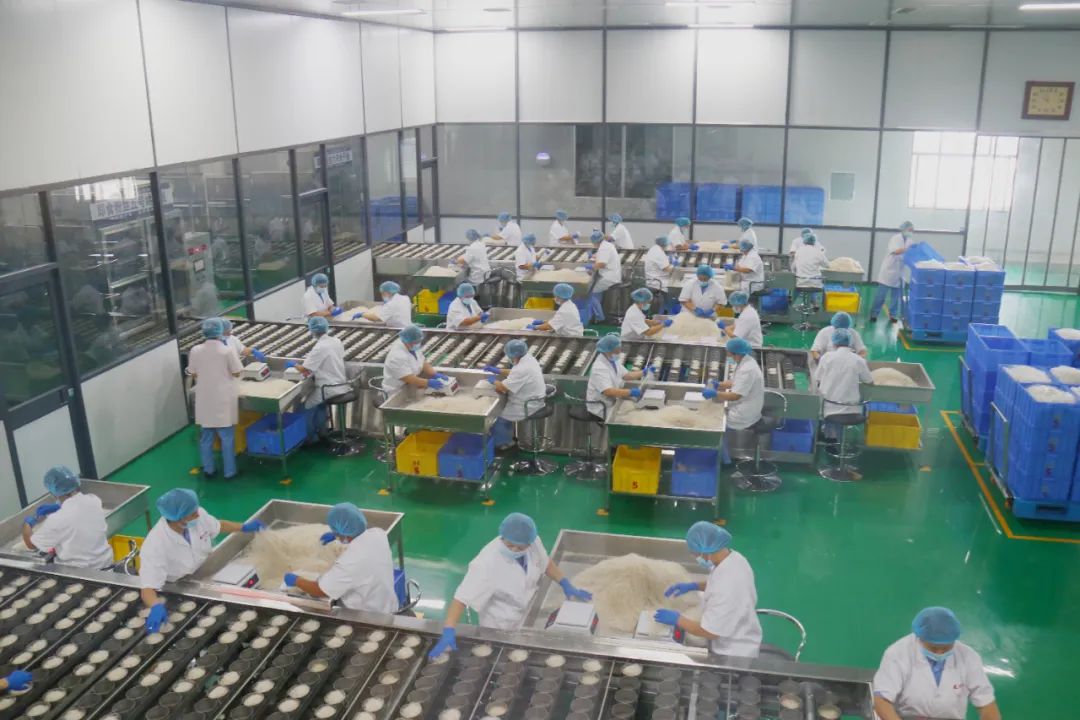 酸辣粉出产线运行车间