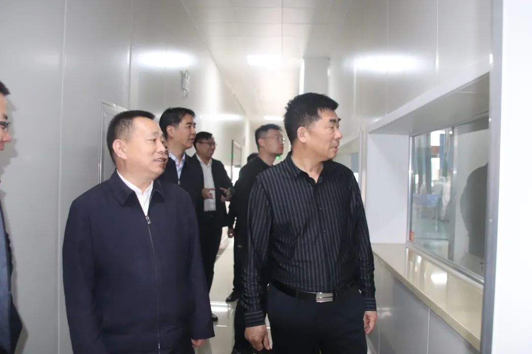 参观方便粉丝出产线运行