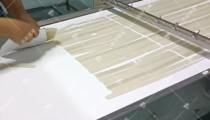 粉丝设备四川客户加工鲜粉苕皮的试机现场